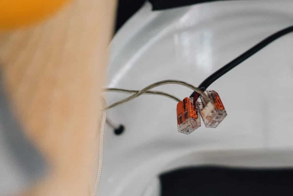 Verbinden von Kabeln mit WAGO Klemmen